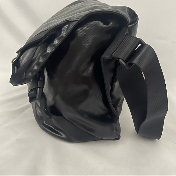 Chanel Sport Messenger Bag - Picture 4 of 16